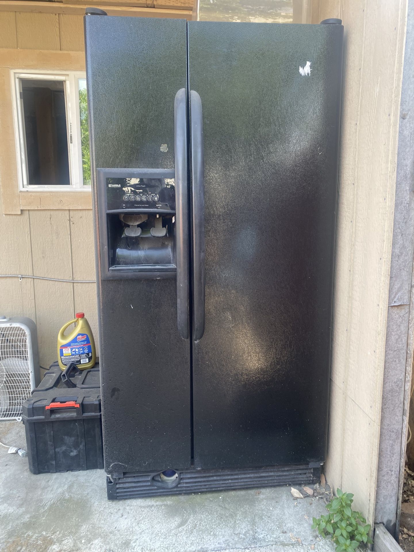 Refrigerator