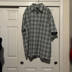 Men’s Short Sleeve Shirt, Gray Plaid By Mansfield Active Wear.  Size 6XL. $10.00