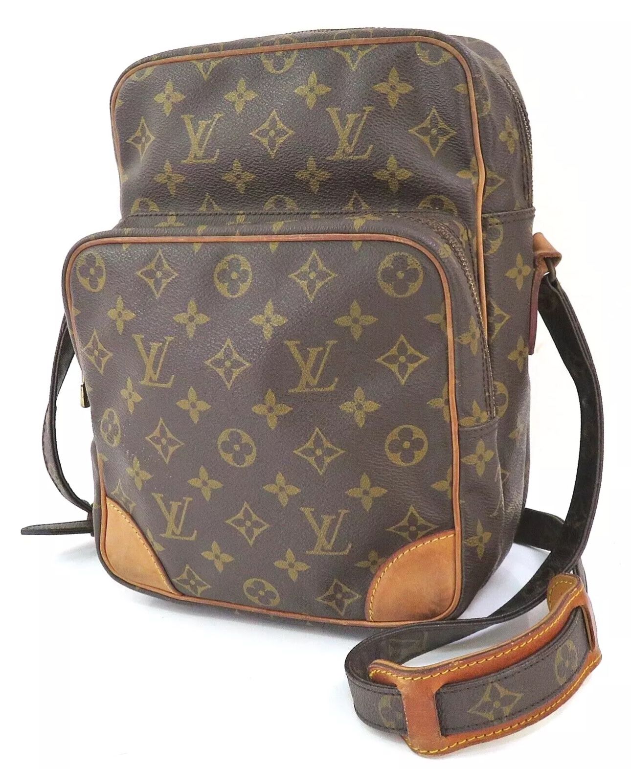 Authentic Louis Vuitton Vintage GM Amazone Crossbody bag