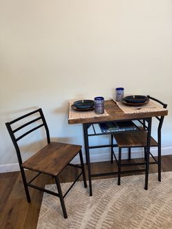 3-Piece Table set *Like new*