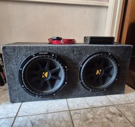 12 inch Kicker Comp. Subwoofer & 600 watts Kicker amplifier