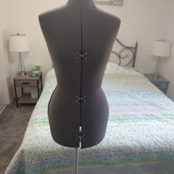 Dress Form Adjustable Size 