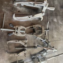 Gear Pullers And Miscellaneous Tools