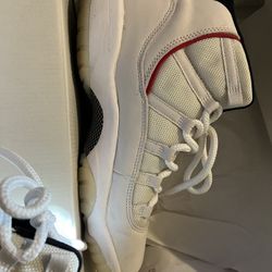 Air Jordan 11
