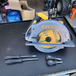 TOOLS SAW AND SCREWDRIVERS 