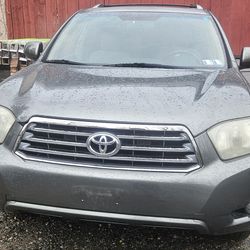 2008 Toyota Highlander Sport 4x4 ~ $10,000 obo