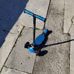 Kid's scooter