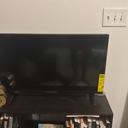 24 Inch Smart TV