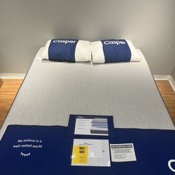 Queen size mattress- Casper