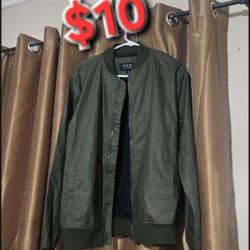 Brand New Beautiful Jacket Green 💚 Size Large 