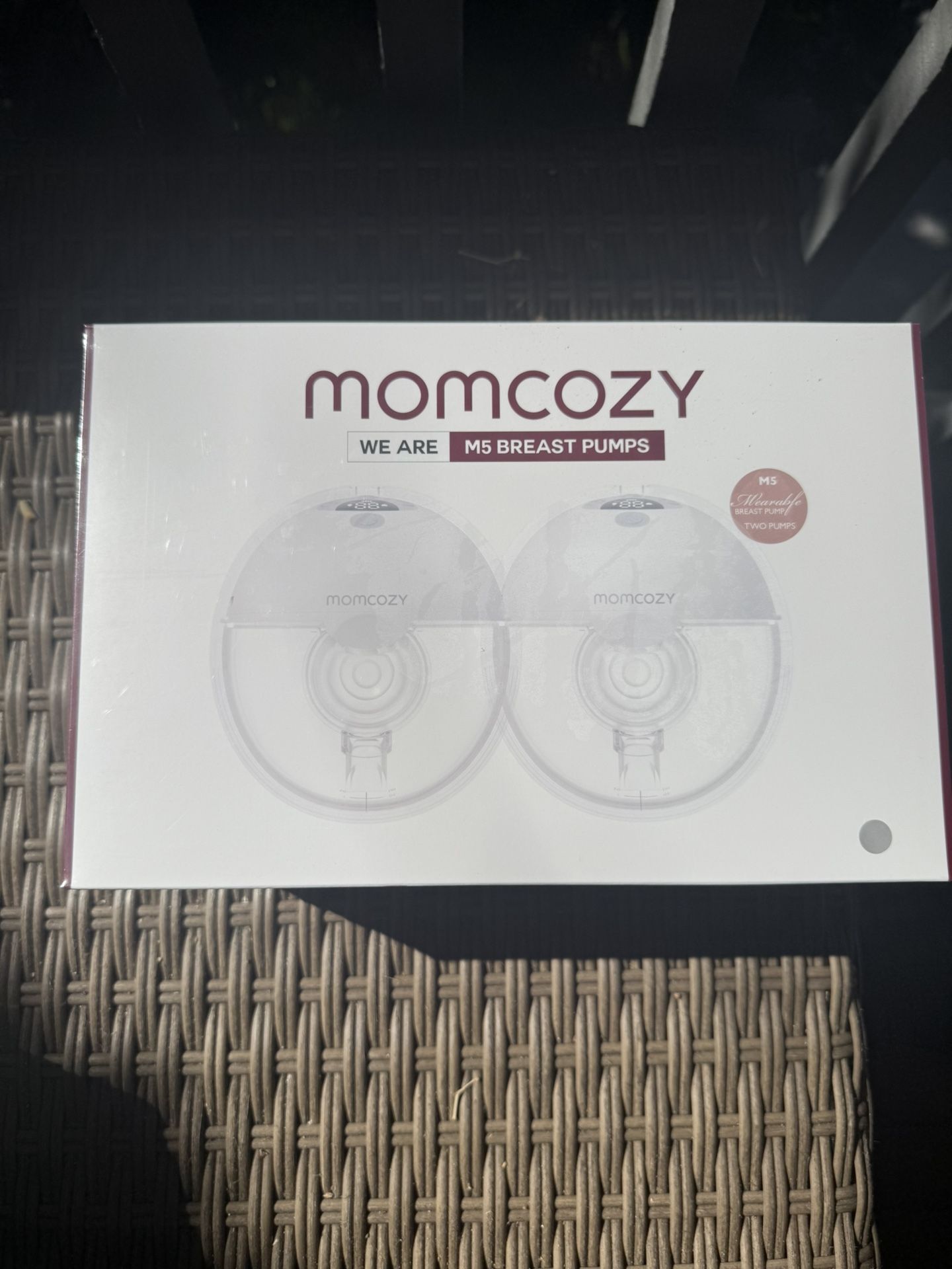 MomCozy M5 Wireless Pump
