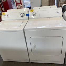 WHIRLPOOL WASHER AND DRYER SET 