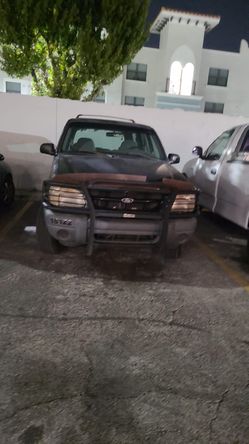 2001 Ford Explorer