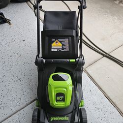 Greenworks 60V 17" Brushless (Push) Lawn Mower, 4.0Ah Battery and 3A Charger