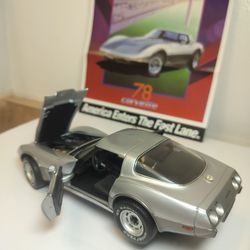 Franklin Mint 1:24 1978 Chevrolet Corvette Silver Anniversary Edition - CIB OVP