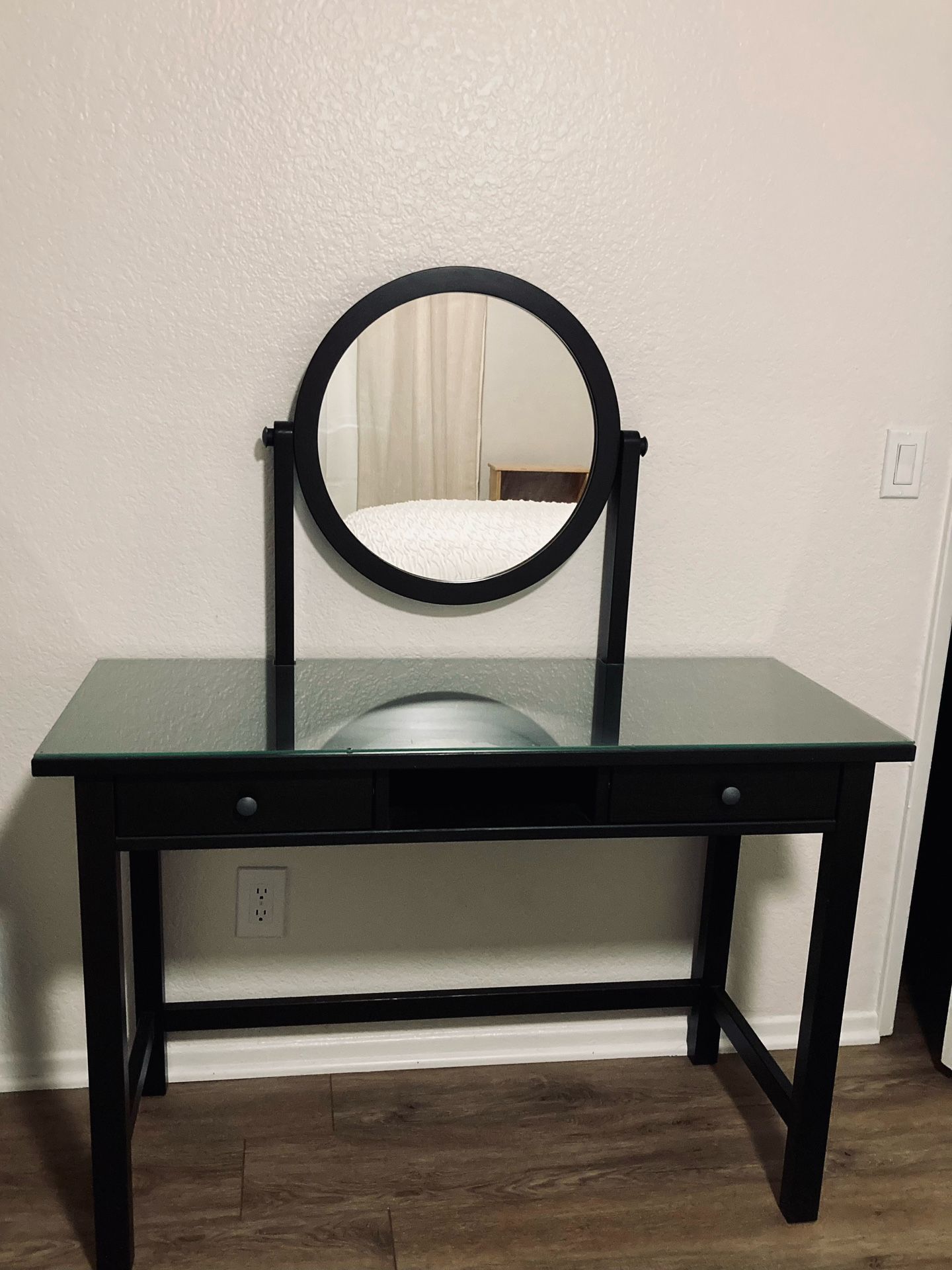 IKEA’s HEMNES dressing Table With Mirror