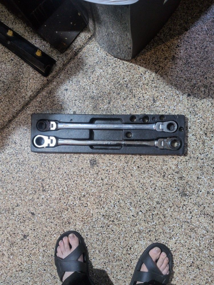 Matco Wrenches Set Of 2 22, 23, 24, 25 Reversible 