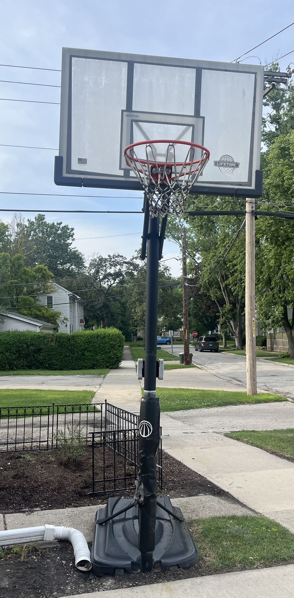 Free Standing Basketball Net FREE WITH PICKUP