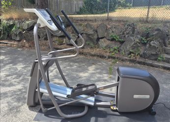 Precor 5.35 Elliptical