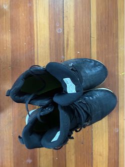 Football shoes