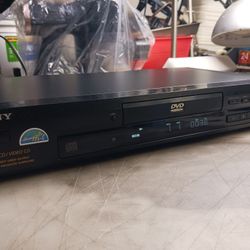 SONY DVD CD Player 
