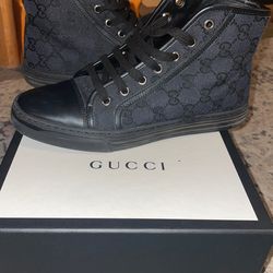 Gucci Size 37 Unisex GG Canvas & Leather 