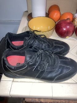 Slip resistant work shoes