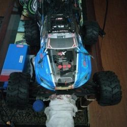 Kraton Blx V4 6s Roller