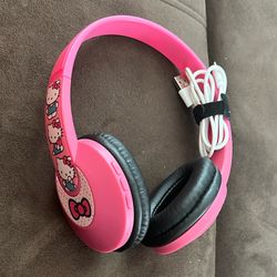 Hello Kitty Bluetooth Kid’s Headphones (includes charger)
