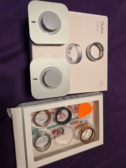 Oura Ring 4, Like New, Size 11, 2 chargers. 5 case covers