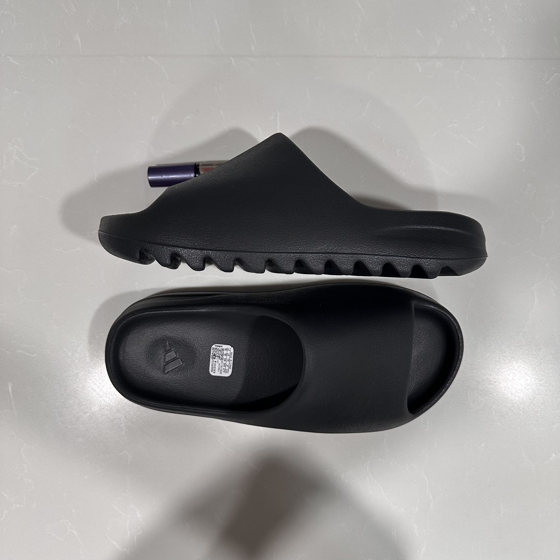 Yeezy Slides Onyx