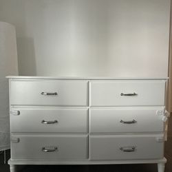 6 Drawer Dresser (changing Table)