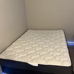 Queen size  Sleepys Rest Medium Innerspring Mattress  Basic Boxspring Foundation and frame included 