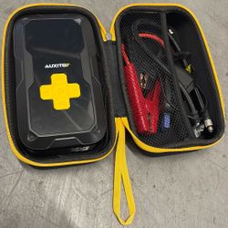 AUXITO AJ01 Portable 3500Amp Jump Starter