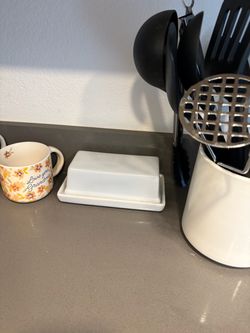 Butter dish