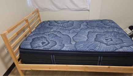 Full Size Serta Perfect Sleeper Mattress with Bed Frame