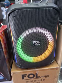 FOL pro line powerful karaoke 🎤 Bluetooth party speaker.  Great bass and range.  Brand new