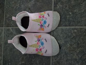 Cat & Jack Girls Pink Unicorn Water Shoes (Size 12 - 12.5)