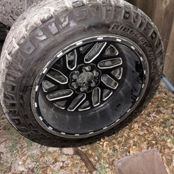 22x12 on 35s 6 lug chevy ford universal 70% tires 
