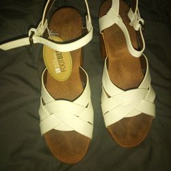 New!(8) White Mountain Sandals 