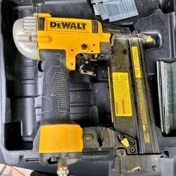 Dewalt Finish Nail Gun