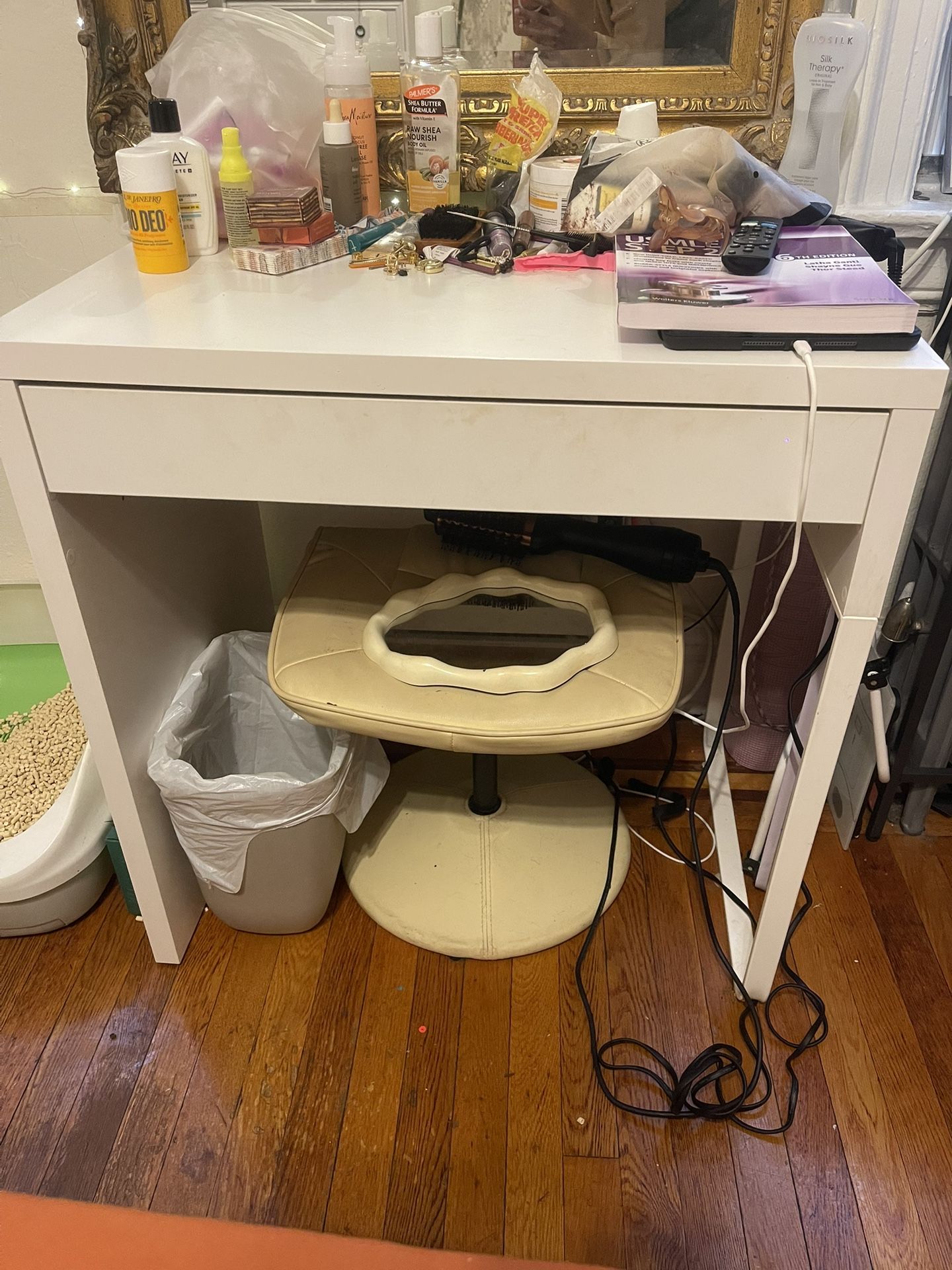 White Vanity table with a drawer