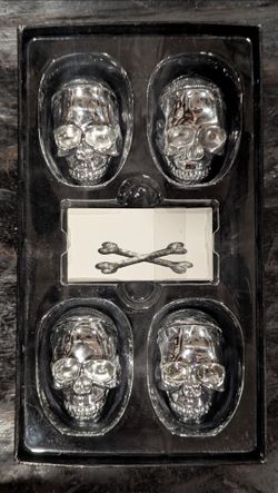Vintage 2000's Z Gallerie Silver Skull place card set