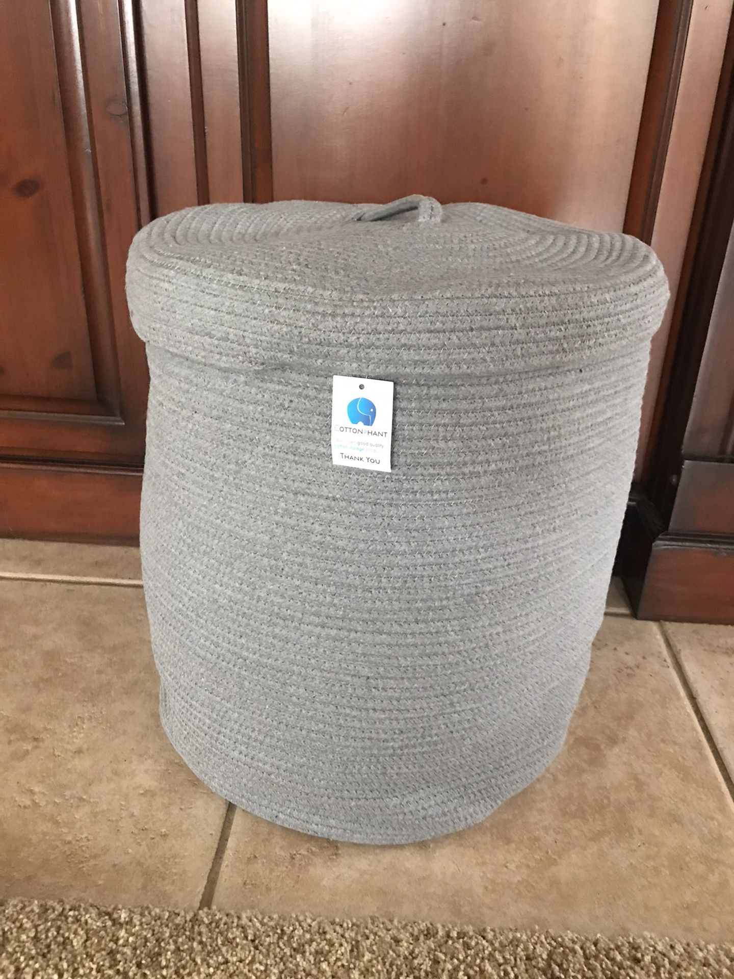New w/tags Grey Large woven basket w/lid 19inHx16 Across