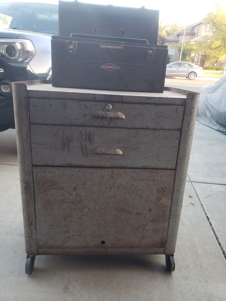 Vintage Craftsman Tool Box With Pressweld Tool Chest.