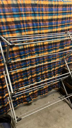 Clothes rack