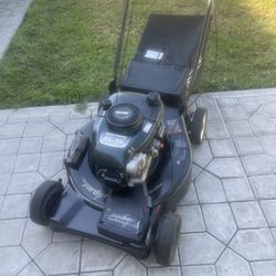 Lawnmower 