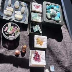 Assortment Of Very Nice Gems