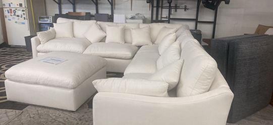New luxury 120x120 performance cloud sectional couch / free delivery