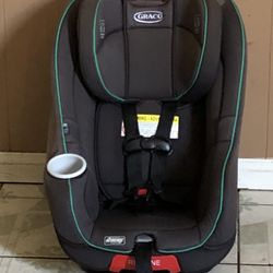 LIKE NEW GRACO CONVERTIBLE CAR SEAT!!!